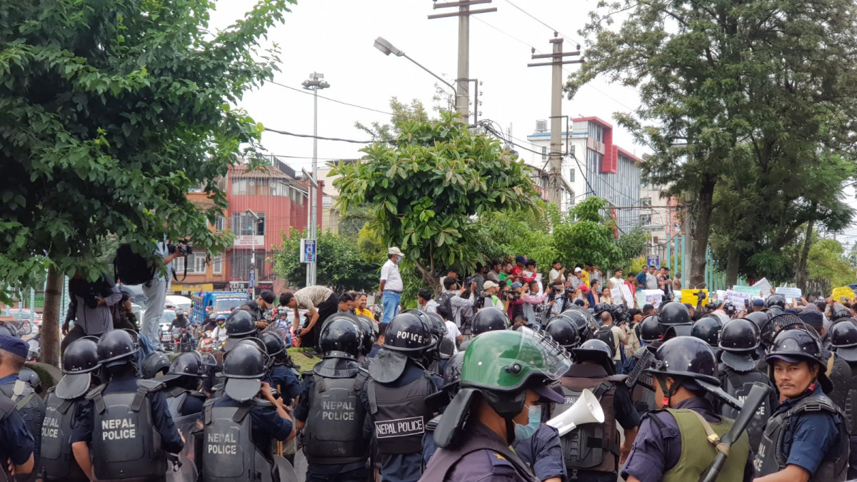 सरकारसँग न्याय माग्दै युवा माइतीघरमा (फोटो फिचर)